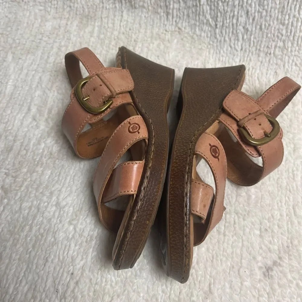 Born leather Tan straps sling back Wedge Sandals SZ10M